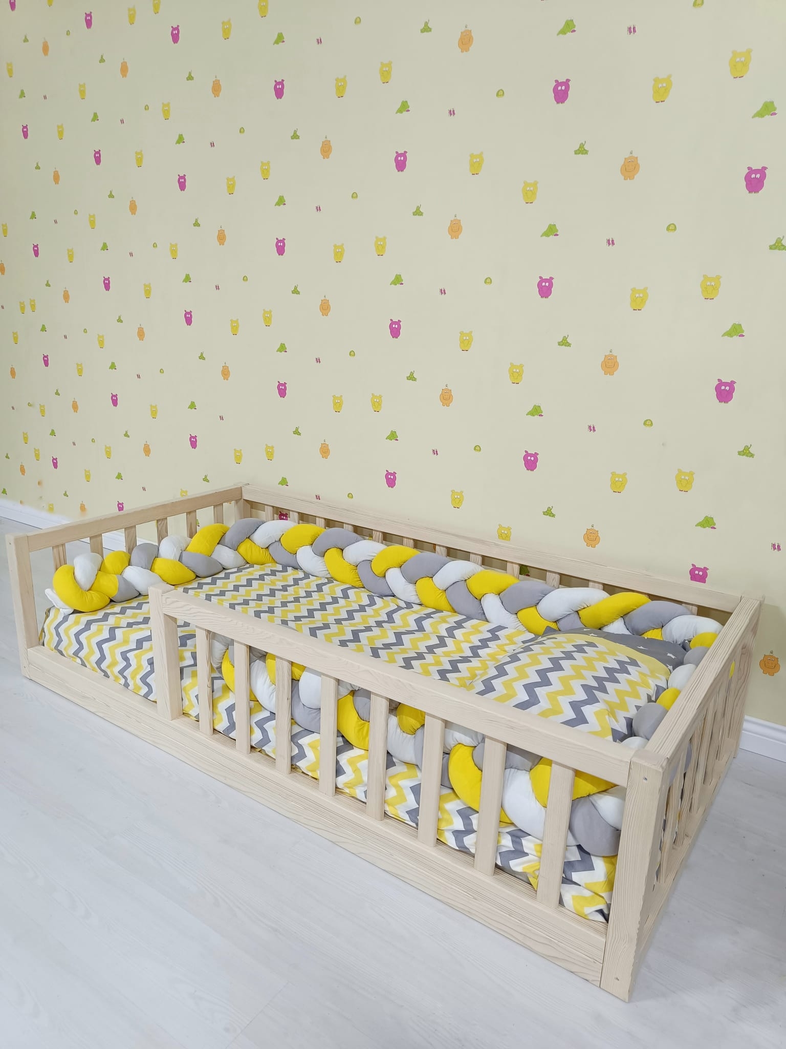 Çatısız%20Yere%20Sıfır%20Montessori%20Karyola%20