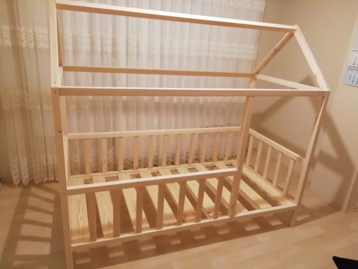 Montessori Çatılı Yatak Doğal Görünümlü 
