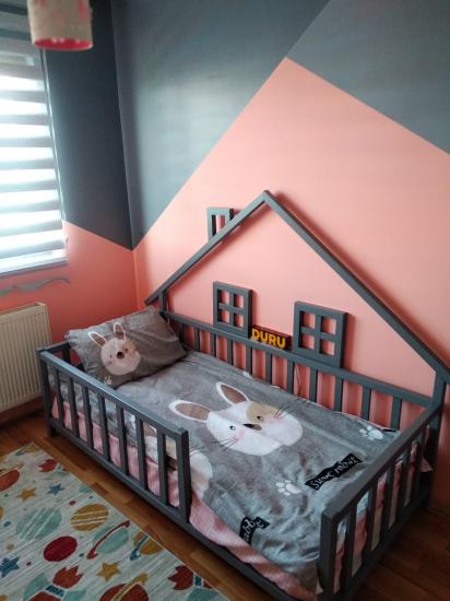 Montessori Yarım Çatılı Yatak Antrasit Gri 